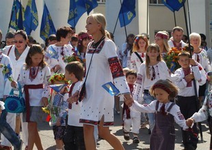 Марш-парад учасників свята вулицями м. Тернополя